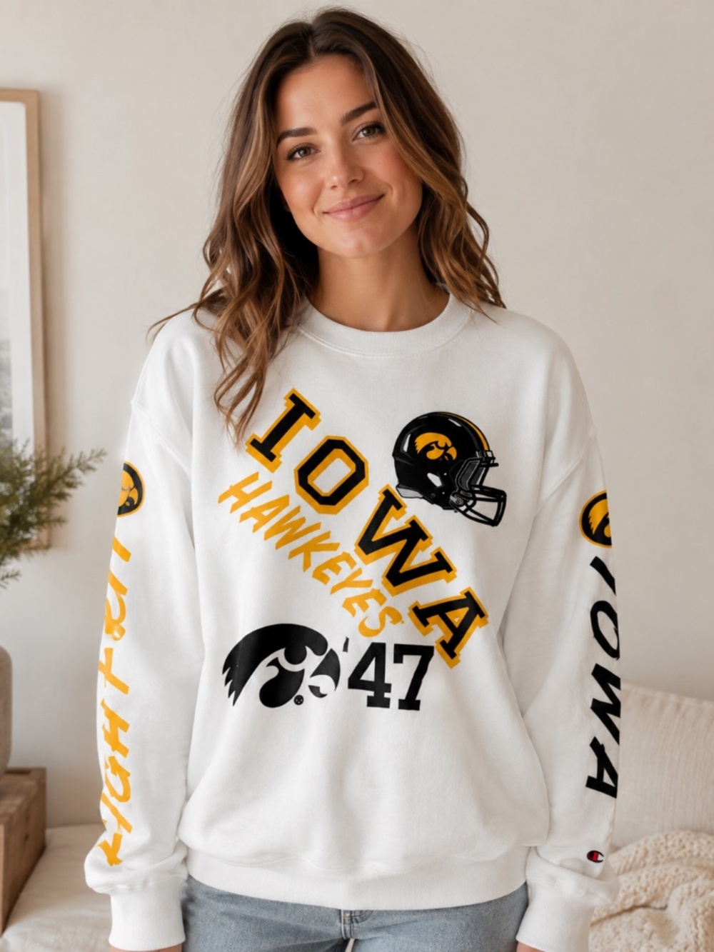 Champion Iowa Hawkeyes Women M Sweatshirt White NCAA Football Graphic Crewneck